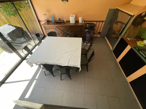 Casa en Venta en Barrio Parque Leloir, USD 380.000