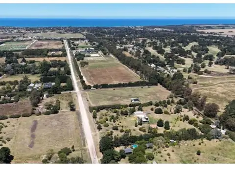 Casa 8 ambientes con 6 baños