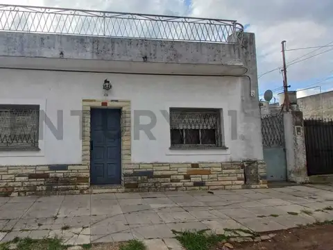 Paraguay 1100, Piso 0