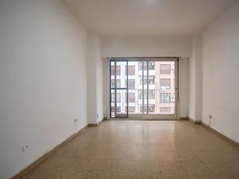 VENTA DEPTO 3 AMB EN AVELLANEDA CENTRO C/BALCÓN