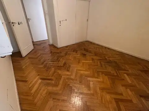 DEPARTAMENTO EN VENTA 4 AMBIENTES CON DEPENDENCIA  - BAULERA Y COCHERA RECOLETA EXCELENTE UBICACION