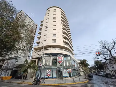AV. FREYRE al 3100 con cochera