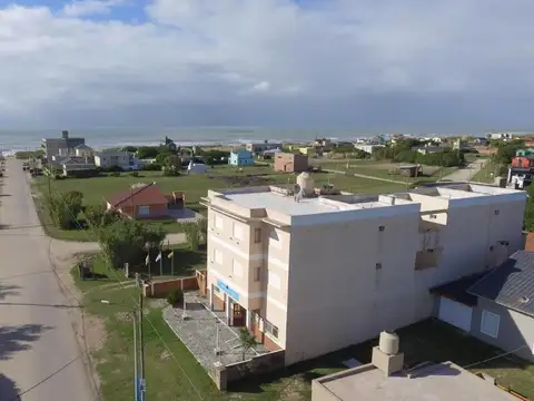 Hotel 18 habitaciones - Av Manuel Cobo 100 - Mar de Cobo