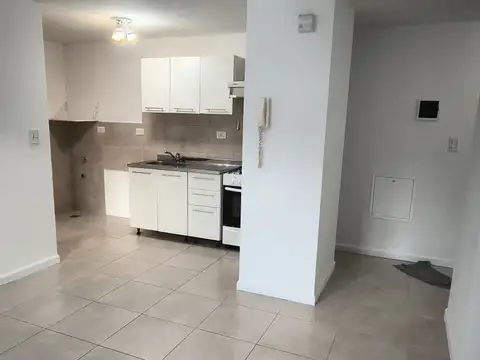 Gobernador Paz 100, Piso 4