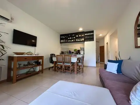 Av Felix Aguilar 2600