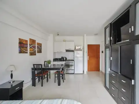 Madero Residencial-Exclusivo Monoambiente en Condominio con Seguridad y Amenities.