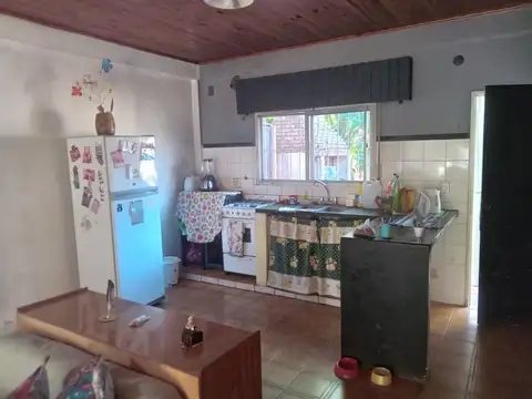 Casa en Venta en Garin, USD 63.000