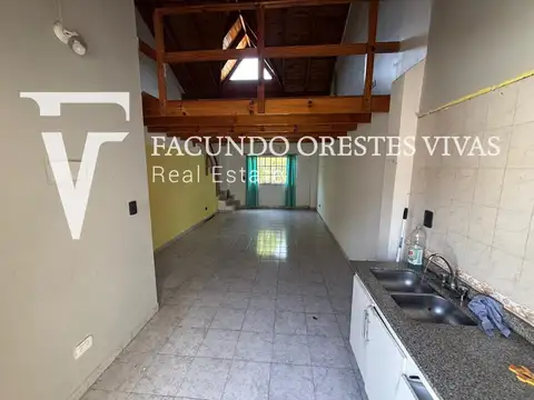 Depto Tipo Casa 2 ambientes con 1 baño