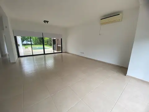 Casa en Venta en Altos de Hudson II, USD 300.000