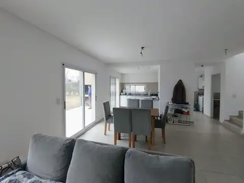 Casa en Venta en Pilar del Este - Santa Guadalupe, USD 185.000