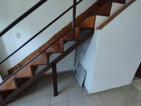 Depto Tipo Casa en Alquiler de 3 ambientes