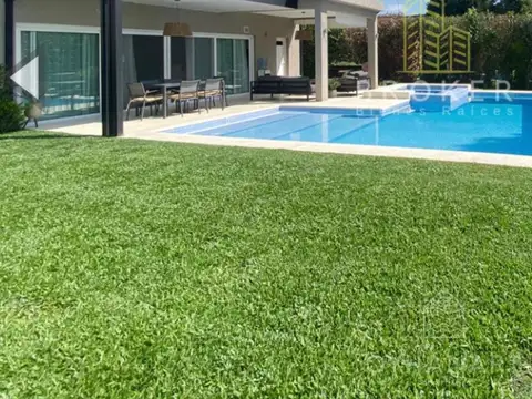 Casa en Venta en Haras Santa María, USD 375.000