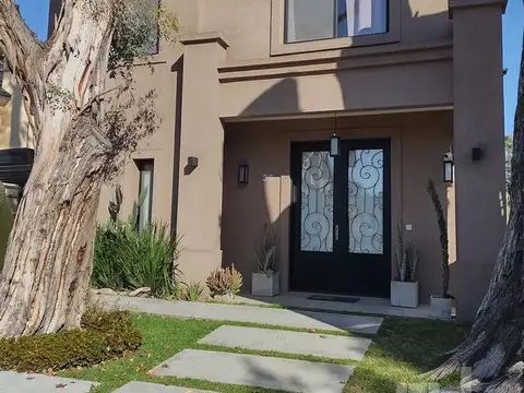 Barrio Los Ángeles Village