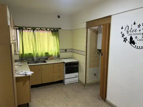 3 AMBIENTES EN ALQUILER EN LANUSITA