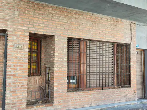 Almirante Cordero 2300