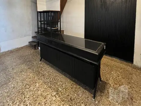 Local en Alquiler en Barrio Parque San Martin, $ 300.000