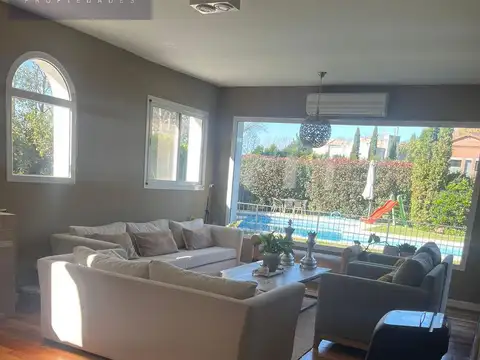 Casa en Venta en Ayres De Pilar, USD 750.000
