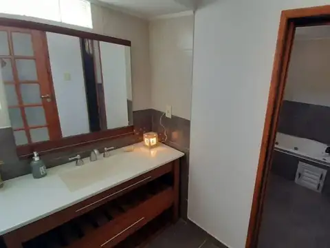 Los Manantiales esq Aguaribay 100