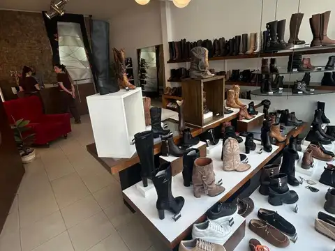 Local en Venta 35 años