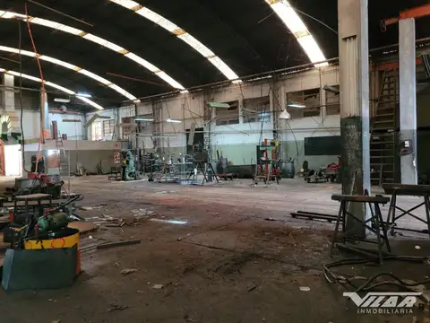 Galpón  /  Deposito de 1100m2 a metros de Panamericana y Ruta 197 - El Talar