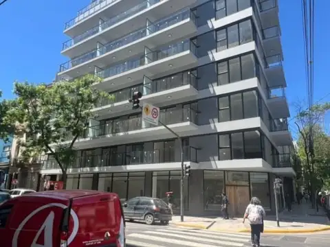 Uriarte 2200, Piso 8