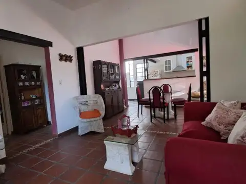Avenida Eva Perón, Villa Libertad, Provincia de Buenos Aires, 2700