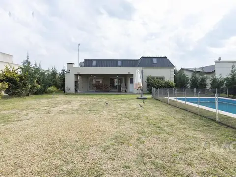 Casa en Venta de 5 dormitorios