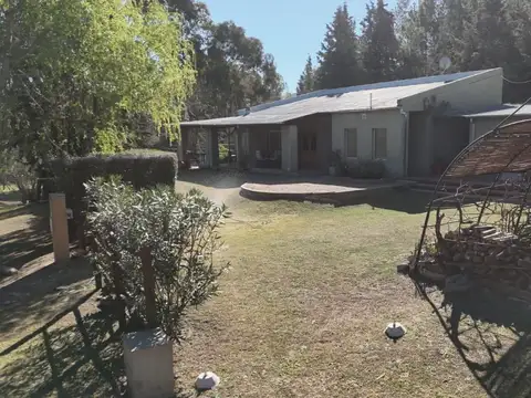 Casa en Venta con 2 cocheras