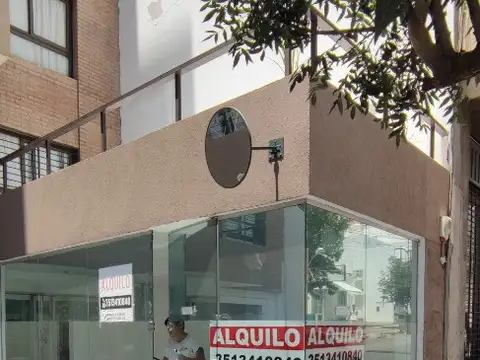 San Jose De Calasanz 300, Piso pb