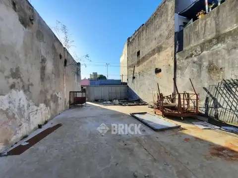 AV. HIPOLITO YRIGOYEN al 6600