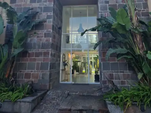 Edificio AGUARIBAY  2 y 3  amb. En PLANTA  BAJA, jardín propio, cochera y parrilla. APTO CRÉDITO