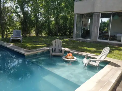 Casa 6 ambientes con 3 baños