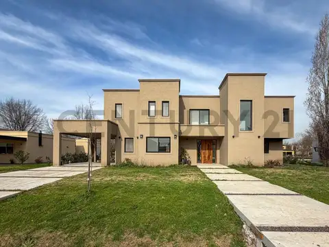 Casa en Venta en Haras Del Sol, USD 350.000