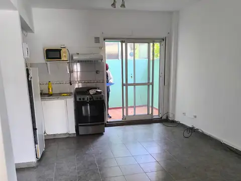 Allende 2100, Piso 1