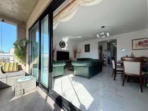 Venta departamento 4 ambientes cochera y balcon
