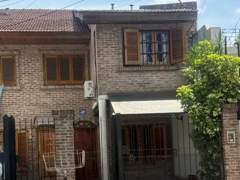 Excelente duplex 4 ambientes con cochera, zona Agustiniano