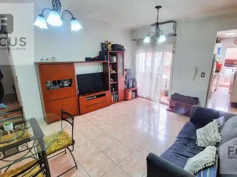 Depto Tipo Casa en Venta de 3 ambientes