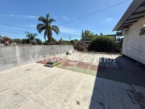 Depto Tipo Casa en Venta con 1 cocheras