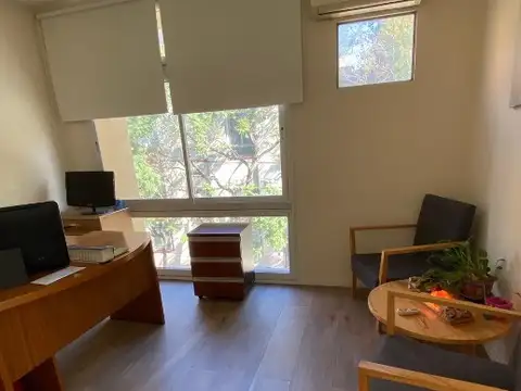 OFICINA COMERCIAL A LA VENTA - MORON CENTRO