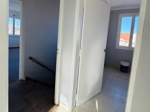 Casa en Alquiler con 1 cochera