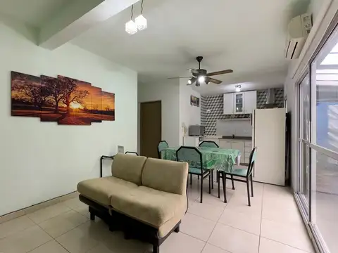 Depto Tipo Casa 2 ambientes con 1 baño