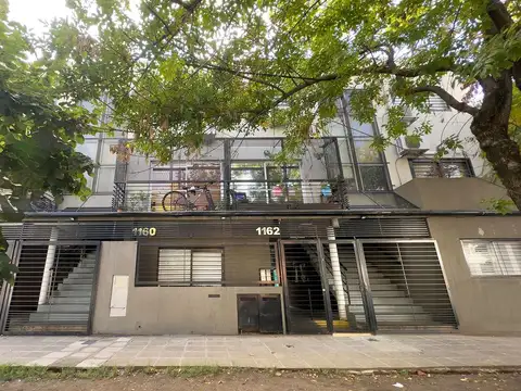VENTA PH 2 AMBIENTES AL FRENTE C/COCHERA MATADEROS