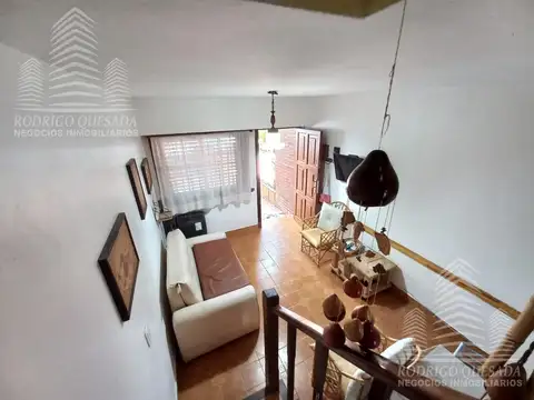 Depto Tipo Casa en Venta con 1 cocheras
