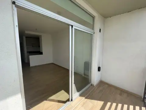 Avenida Melián 2900, Piso 4