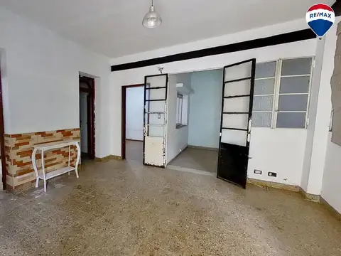 Depto Tipo Casa 6 ambientes con 1 baño