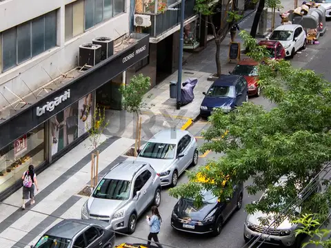 Gallo 1500, Piso 1