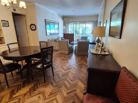 4 Amb + Dependencia / Escritorio o 4to Dormitorio