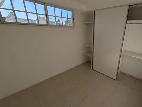 Departamento de 2 Ambientes Tuyuti al 1800 Lanus Oeste