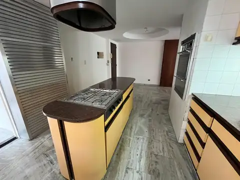 Departamento en Alquiler de 3 dormitorios
