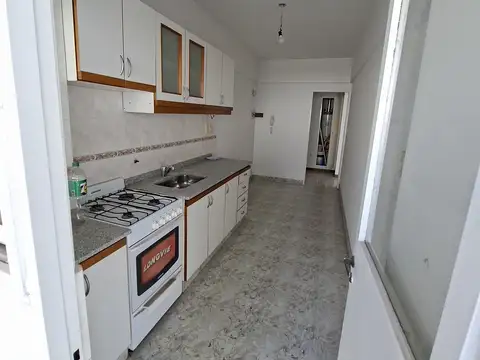 Mariano Acosta 100, Piso 1